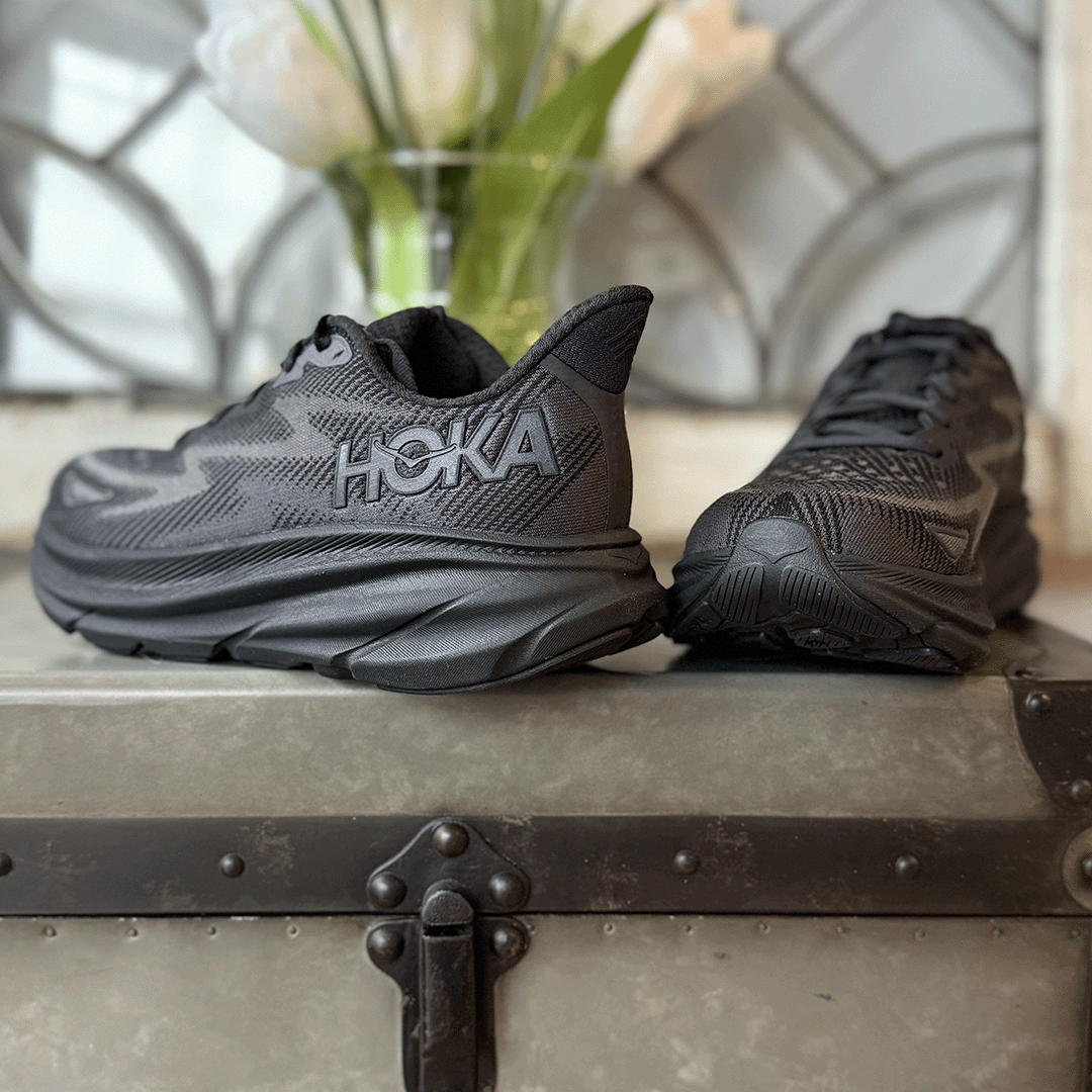 Hoka One One Clifton 9 Triple Black Women's
