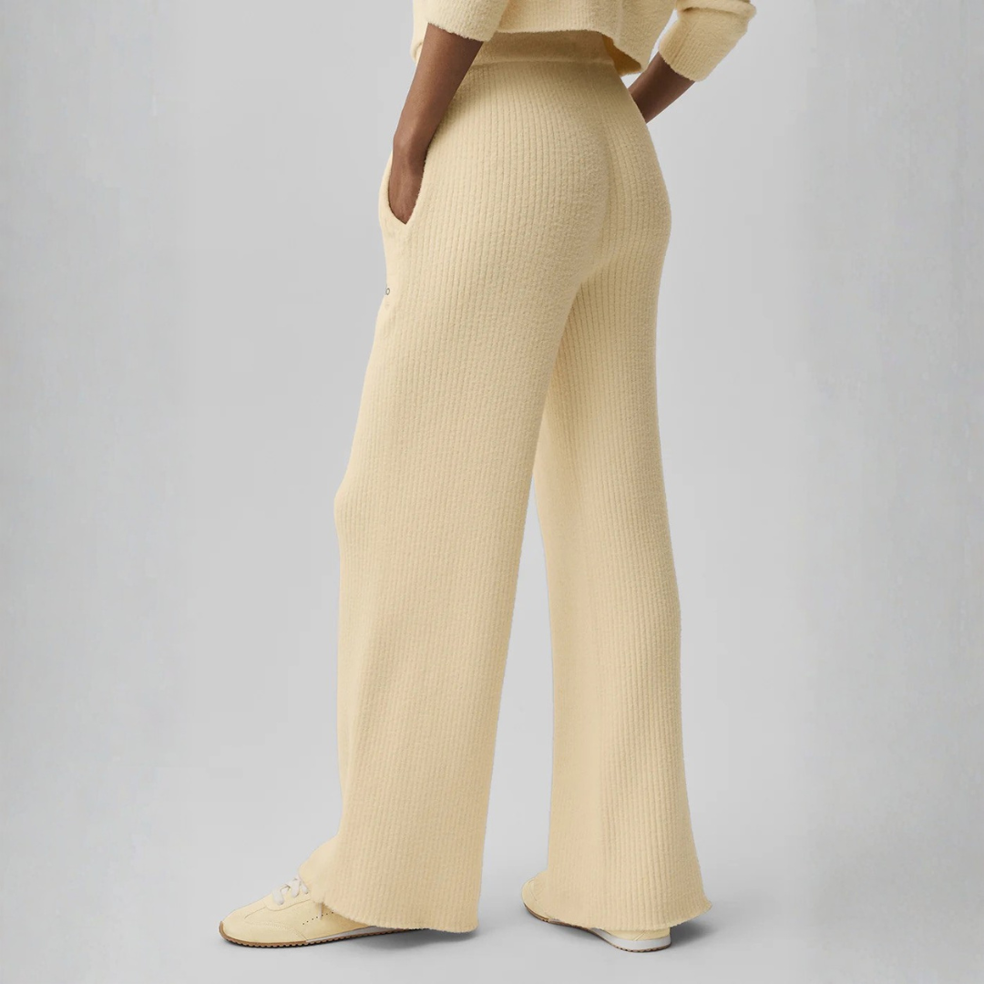 alo - Snuggle Up Sweater High-Waist Wide Leg Pant: Candlelight Yellow