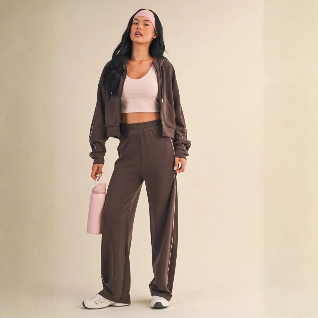 Mila Super Soft Zip Up: Chocolate