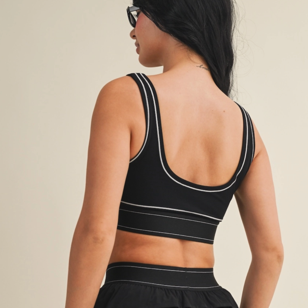 Lila Contrast Sports Bra: Black