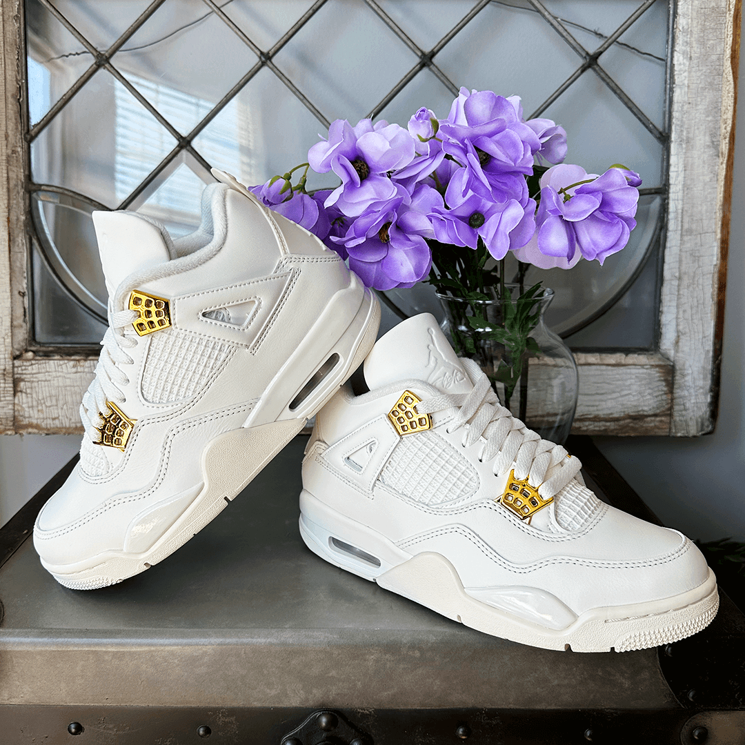 Jordan 4 Metallic Gold Women s