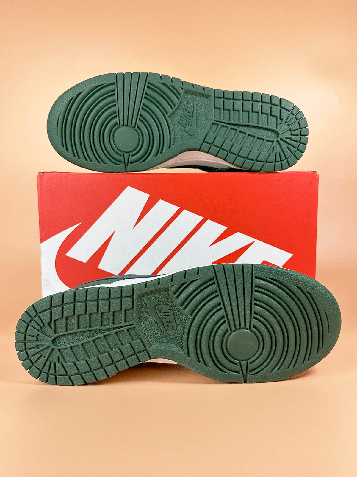 Nike Dunk Low Gorge Green