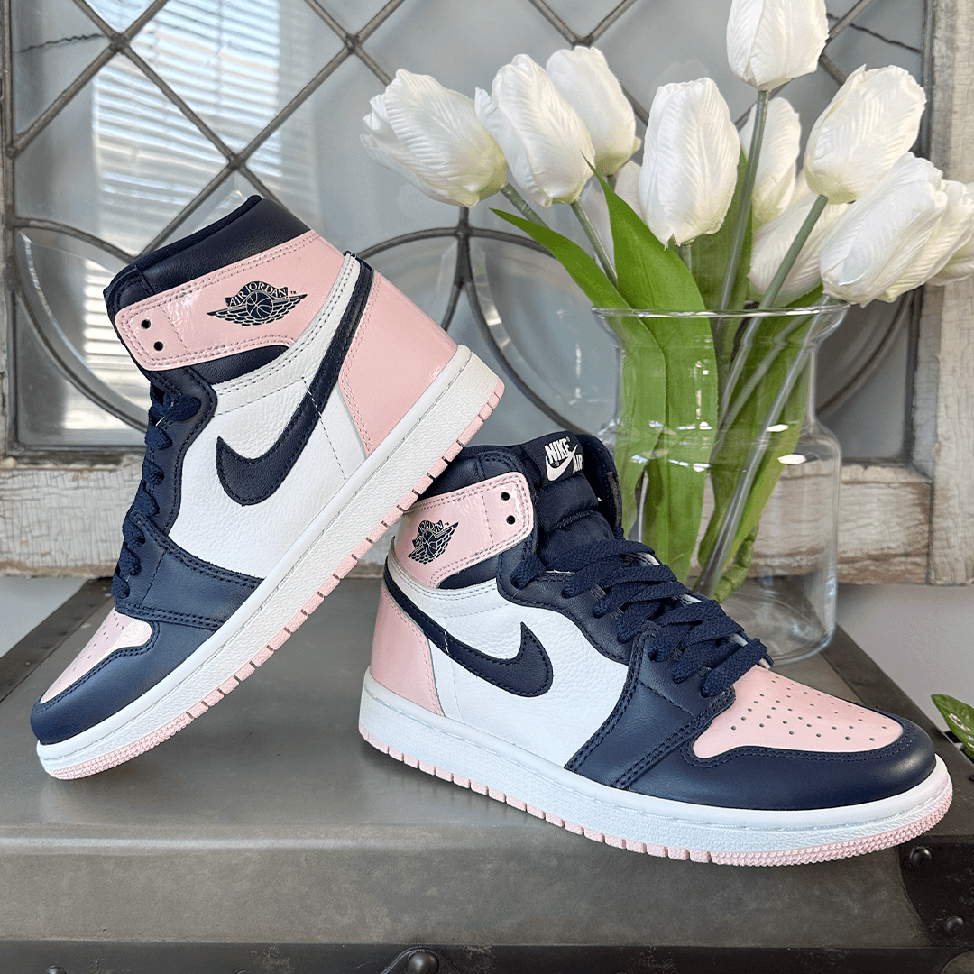 Air jordan 1 retro high pink hotsell