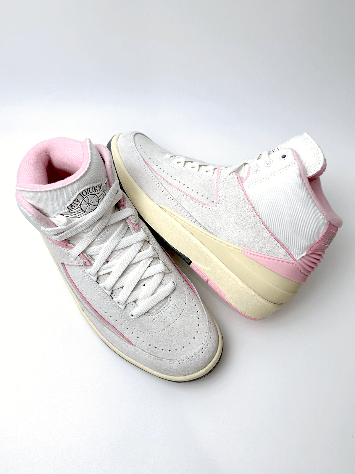 Pink top jordan 2