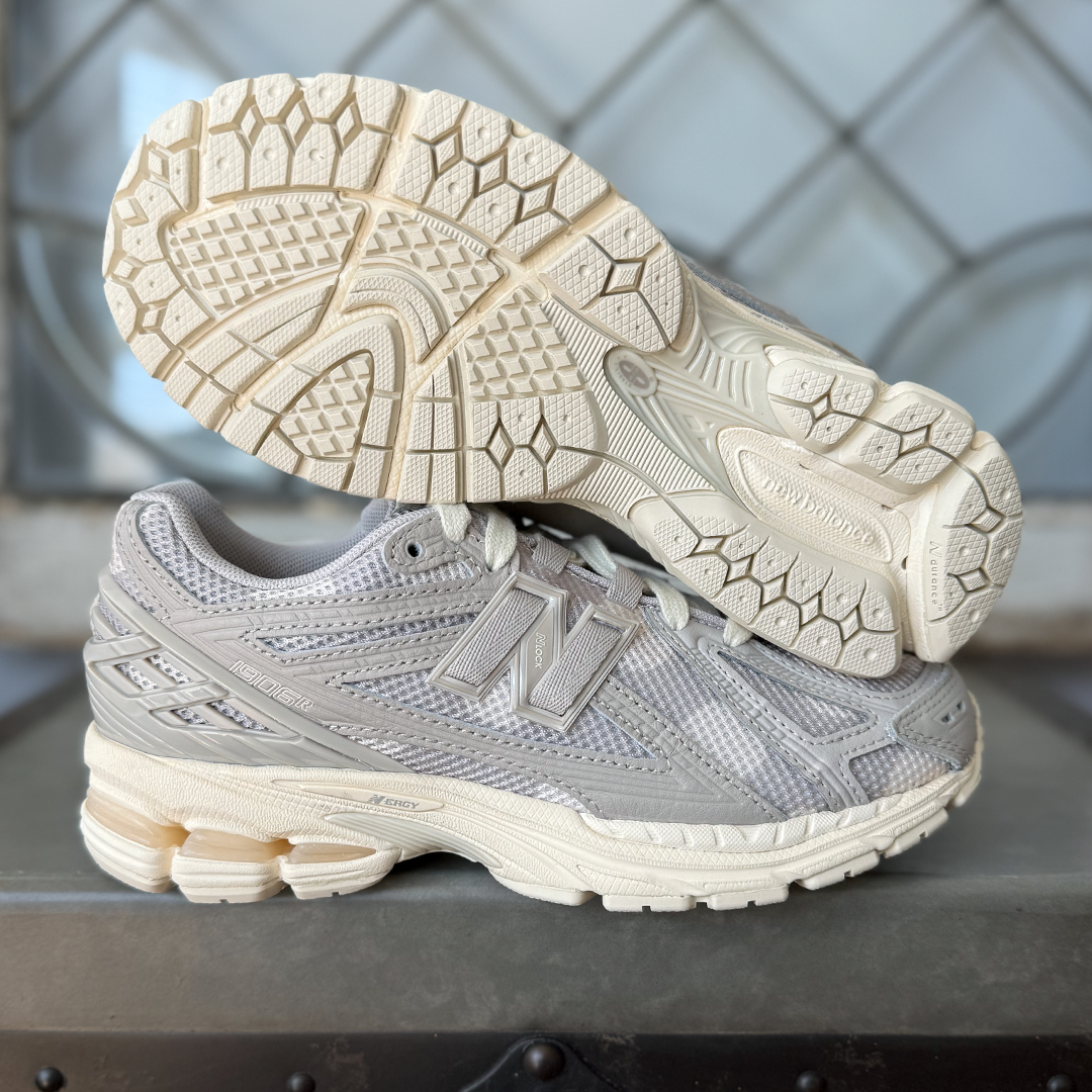 New Balance 1906R Polka Dot Moonrock