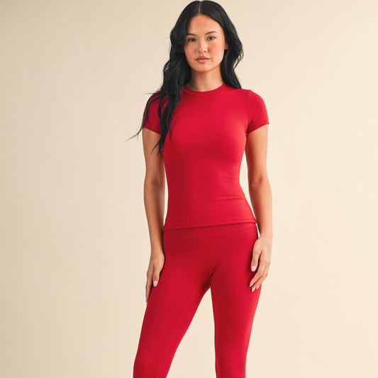 Tay Performance Tee: Cherry