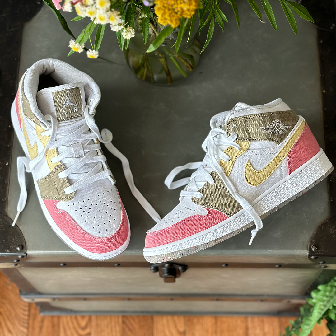 Jordan 1 Mid SE Pastel Vivid Green Grind
