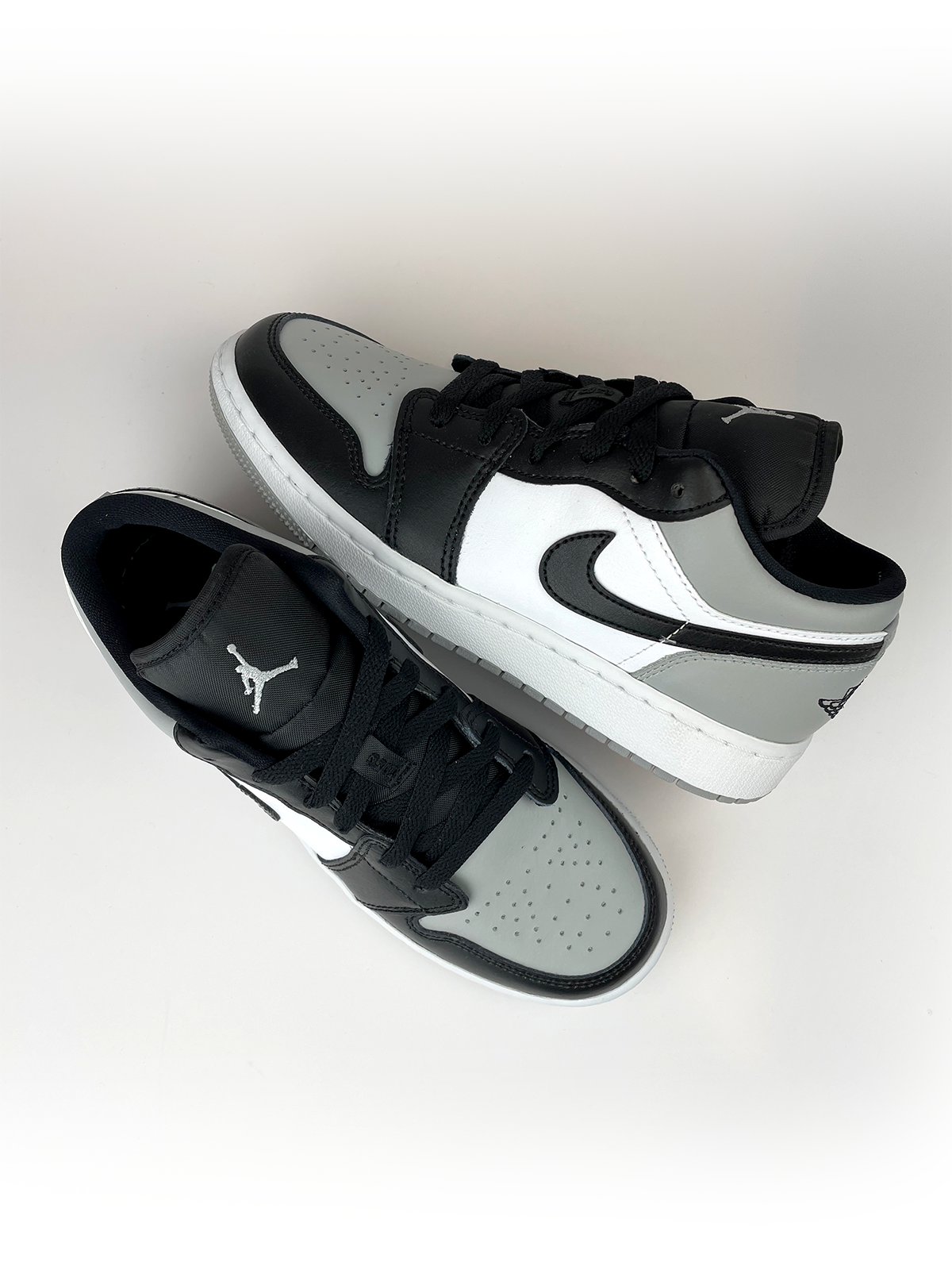 Shadow jordan top 1 low