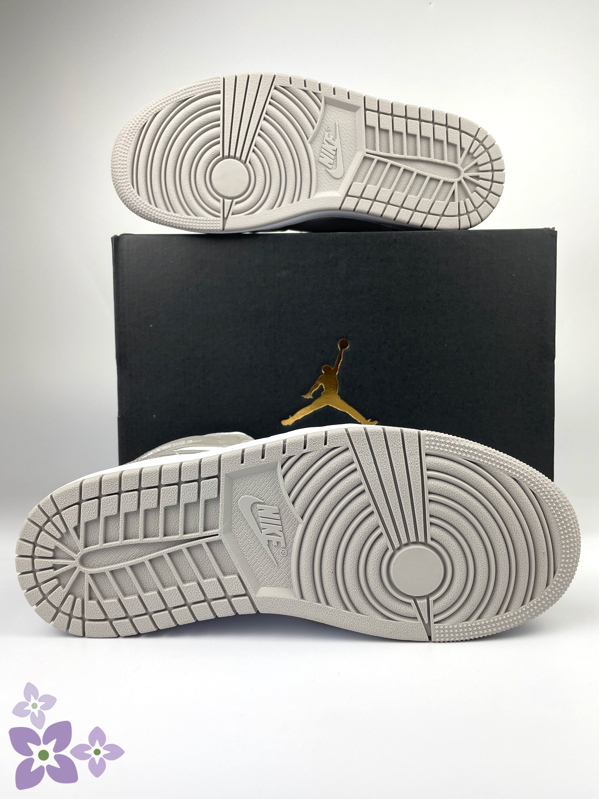 Jordan 1 Mid Linen