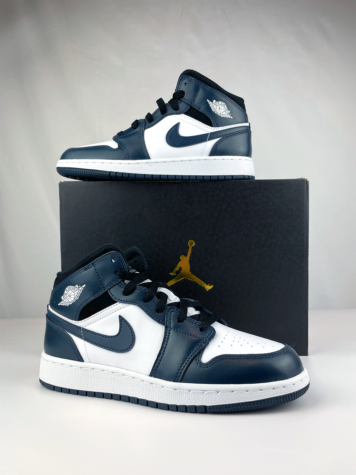 Jordan 1 Mid Armory Navy