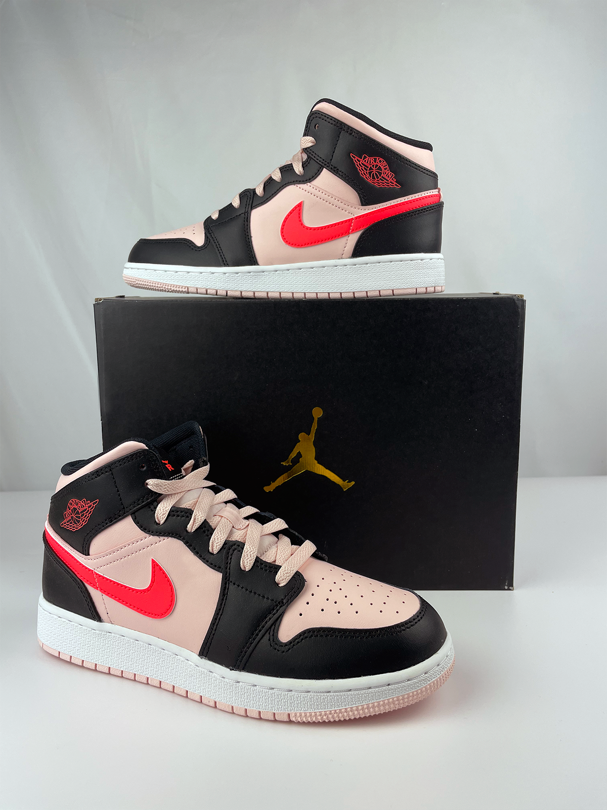 Jordan 1 Mid Atmosphere