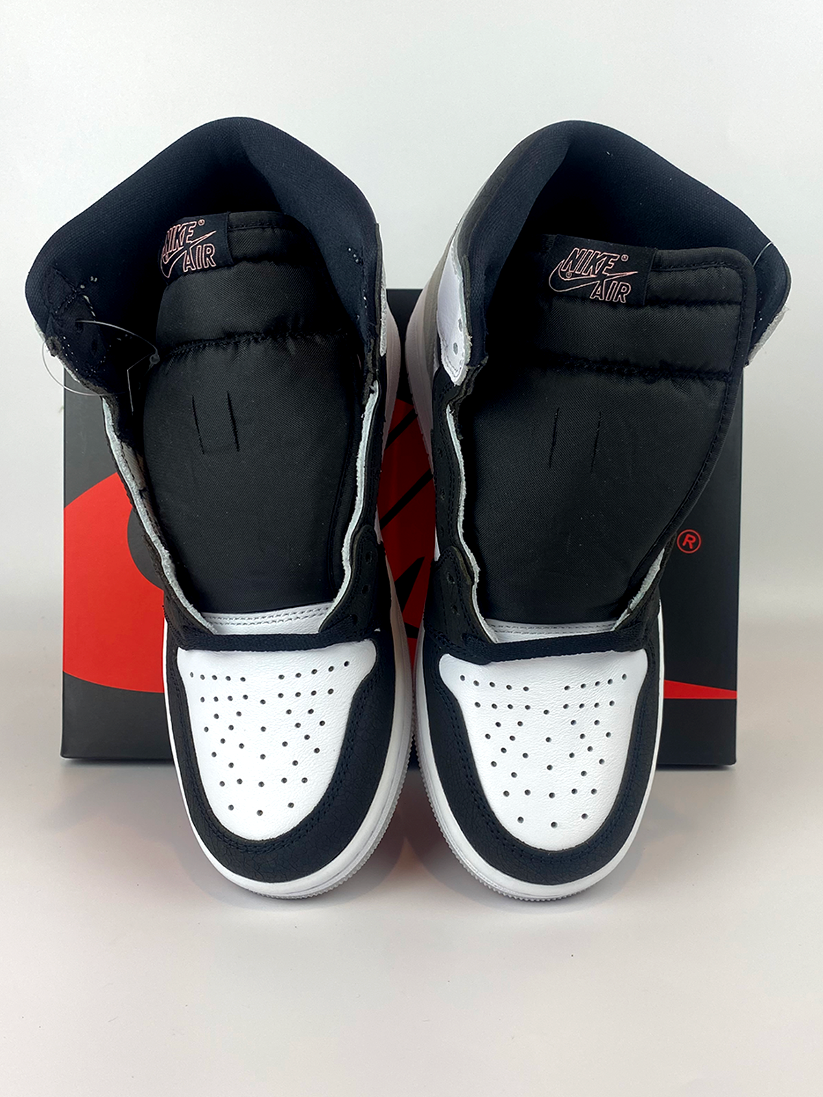 Jordan 1 High OG Bleached Coral