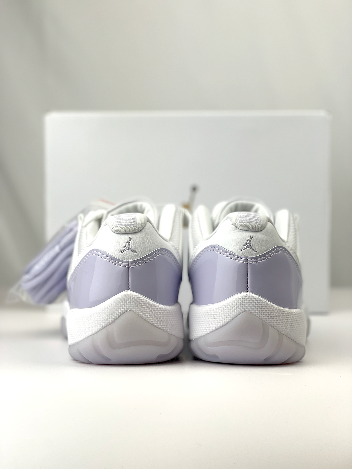 Jordan 11 Retro Low Pure Violet