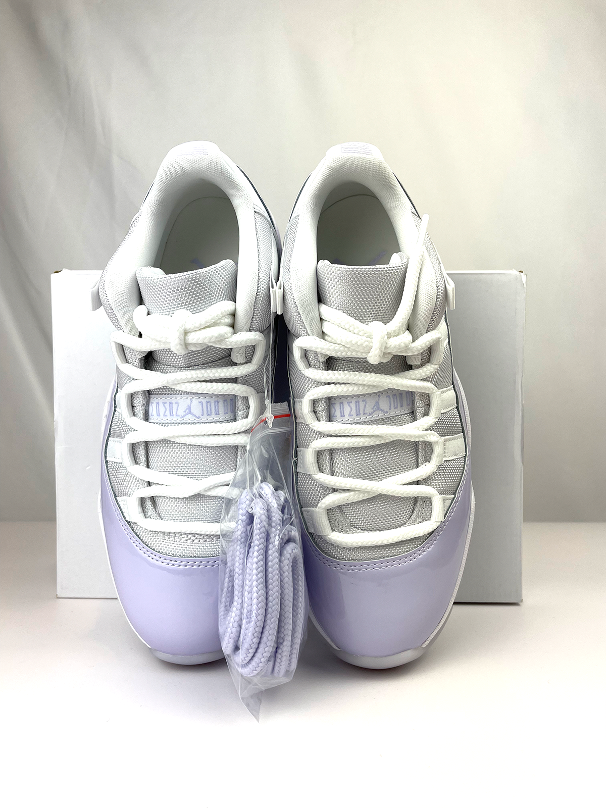 Jordan 11 Retro Low Pure Violet