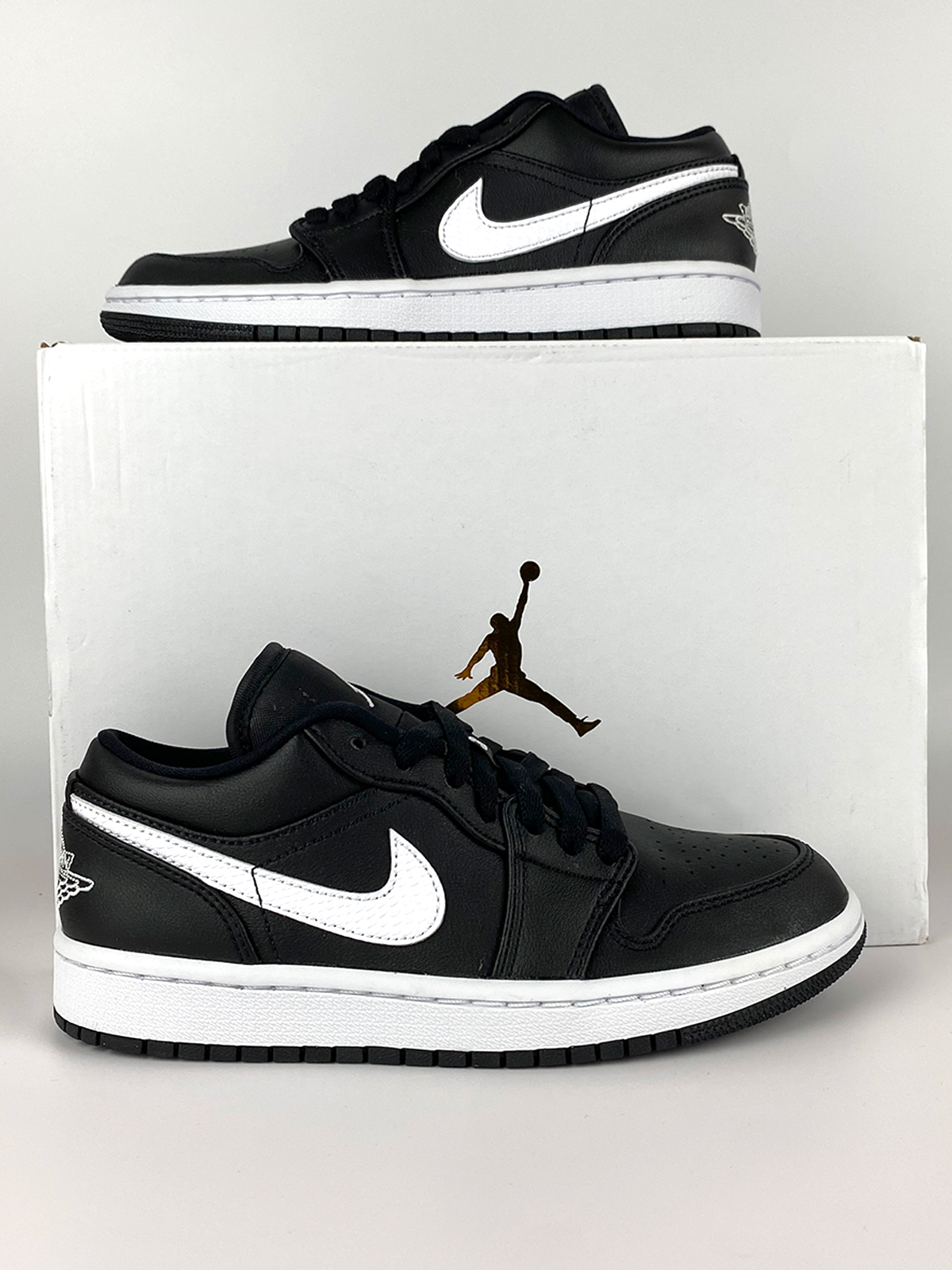 Jordan 1 Low Black White