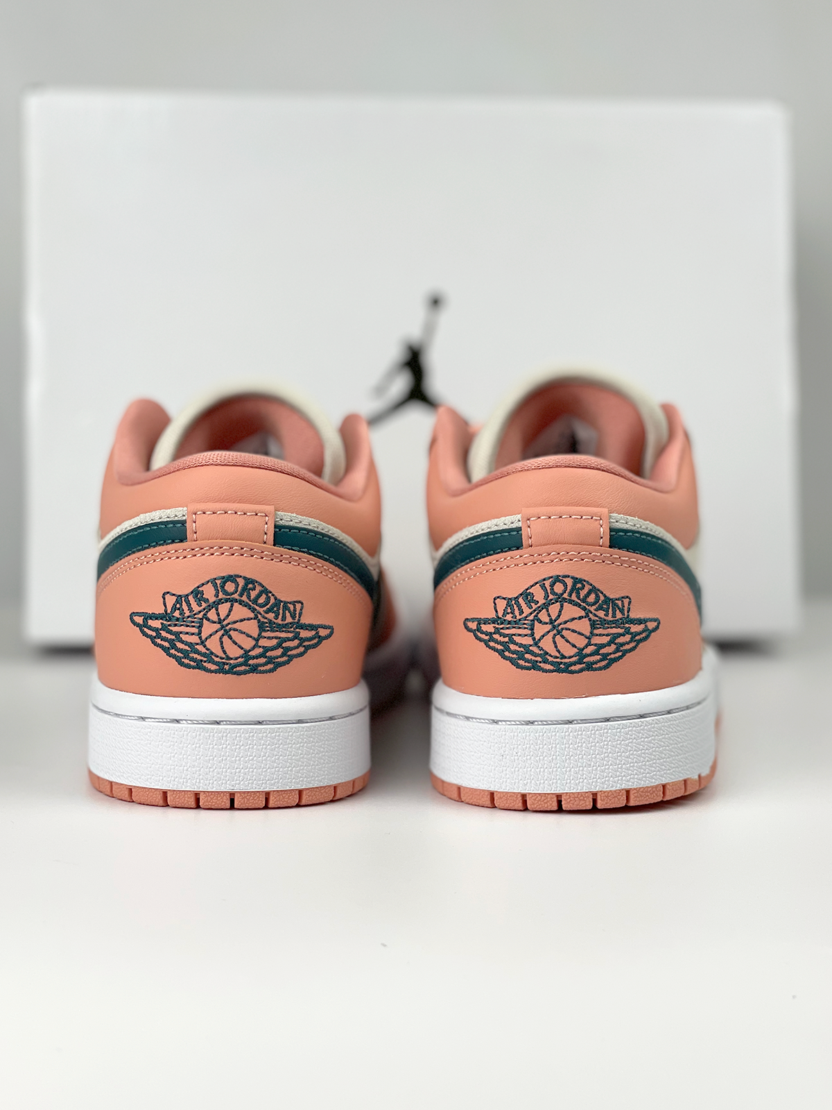 Jordan 1 Low Light Madder Root