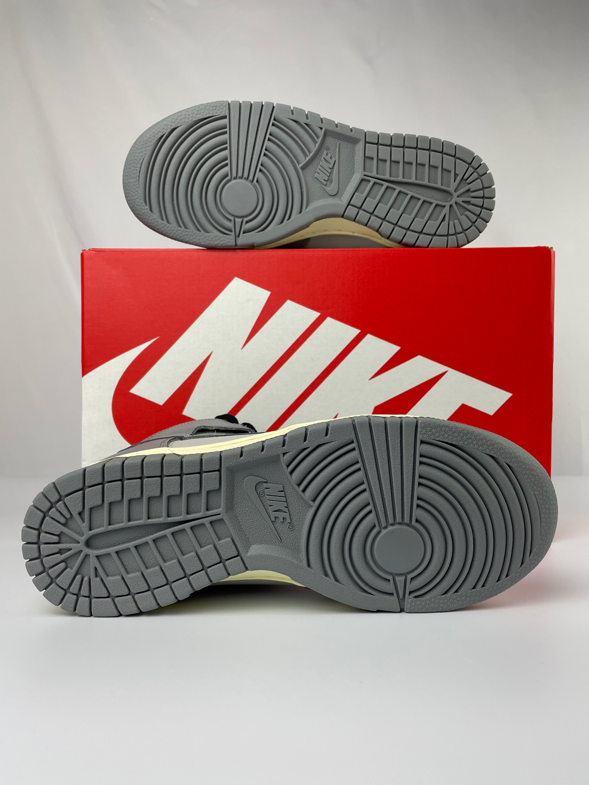 Nike Dunk High Grey Sail