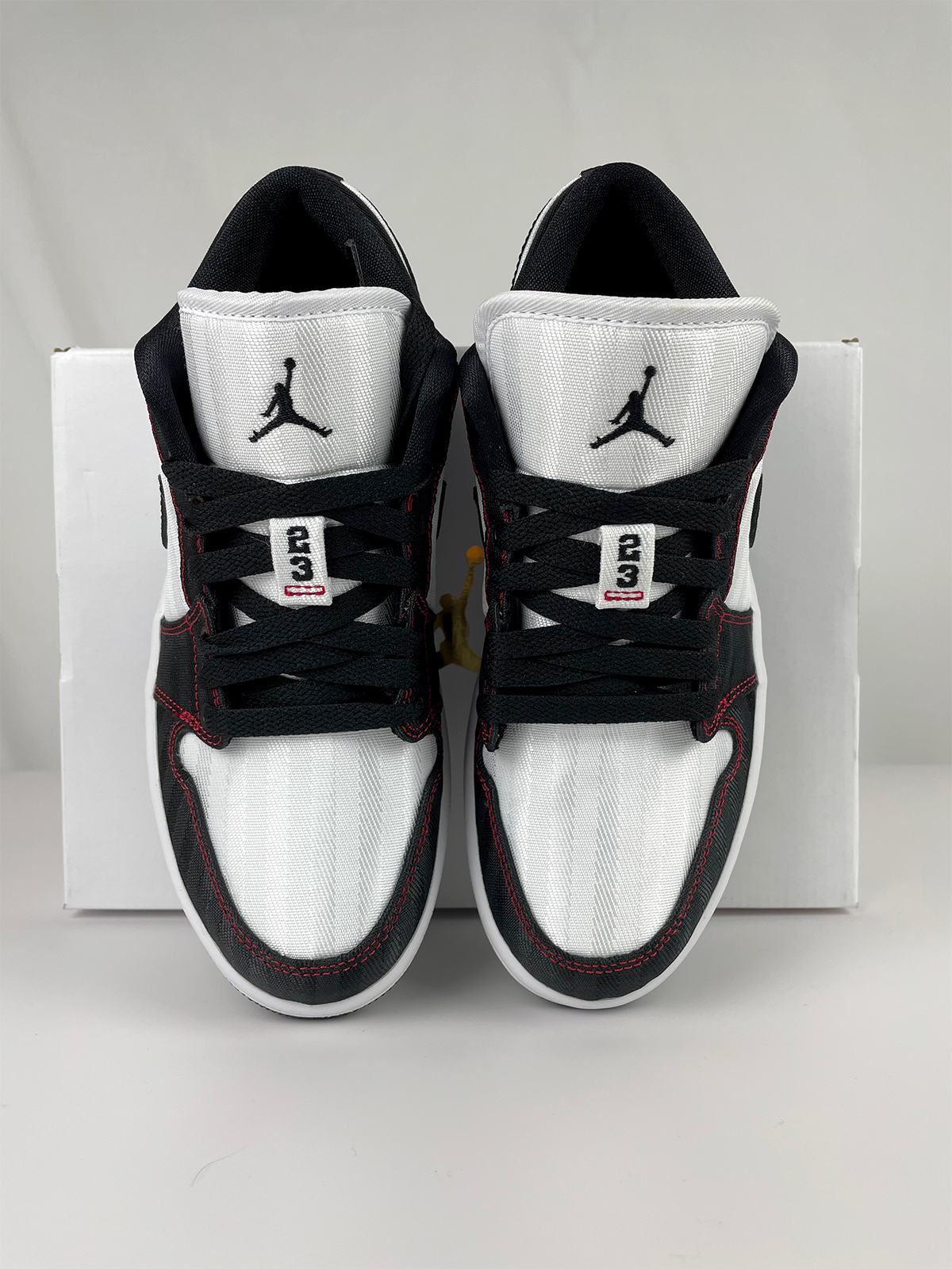 Jordan 1 Low SE Utility White Black Gym Red