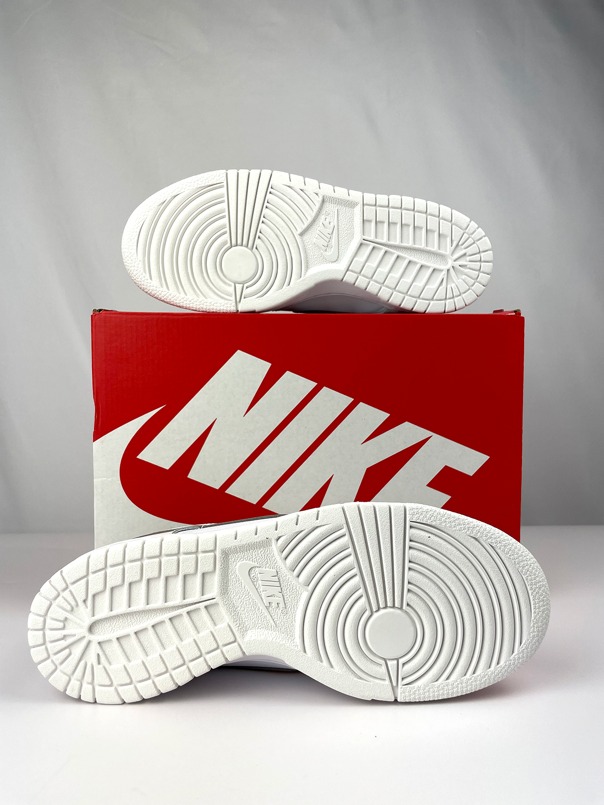 Nike Dunk Low White Pink