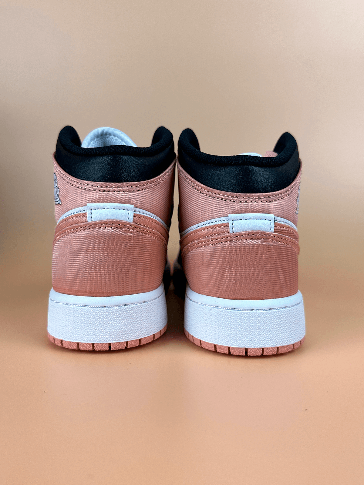 Jordan 1 Mid Light Madder Root