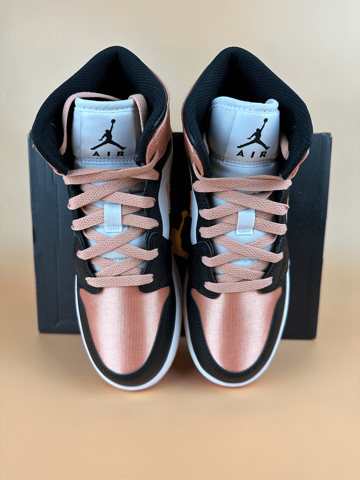Jordan 1 Mid Light Madder Root