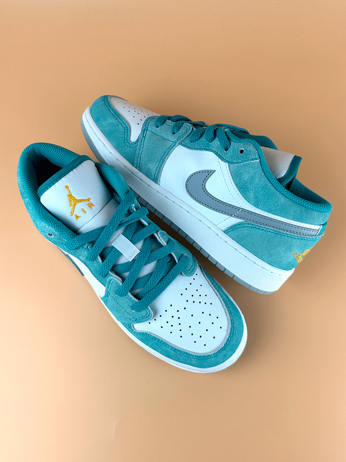 Jordan 1 Low New Emerald