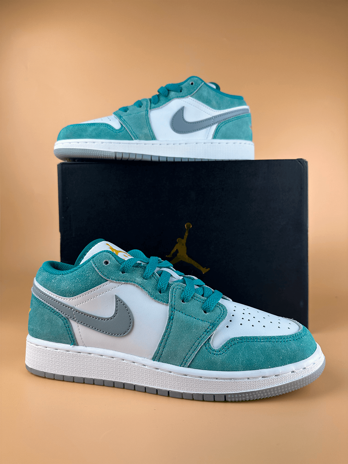 Jordan 1 Low New Emerald