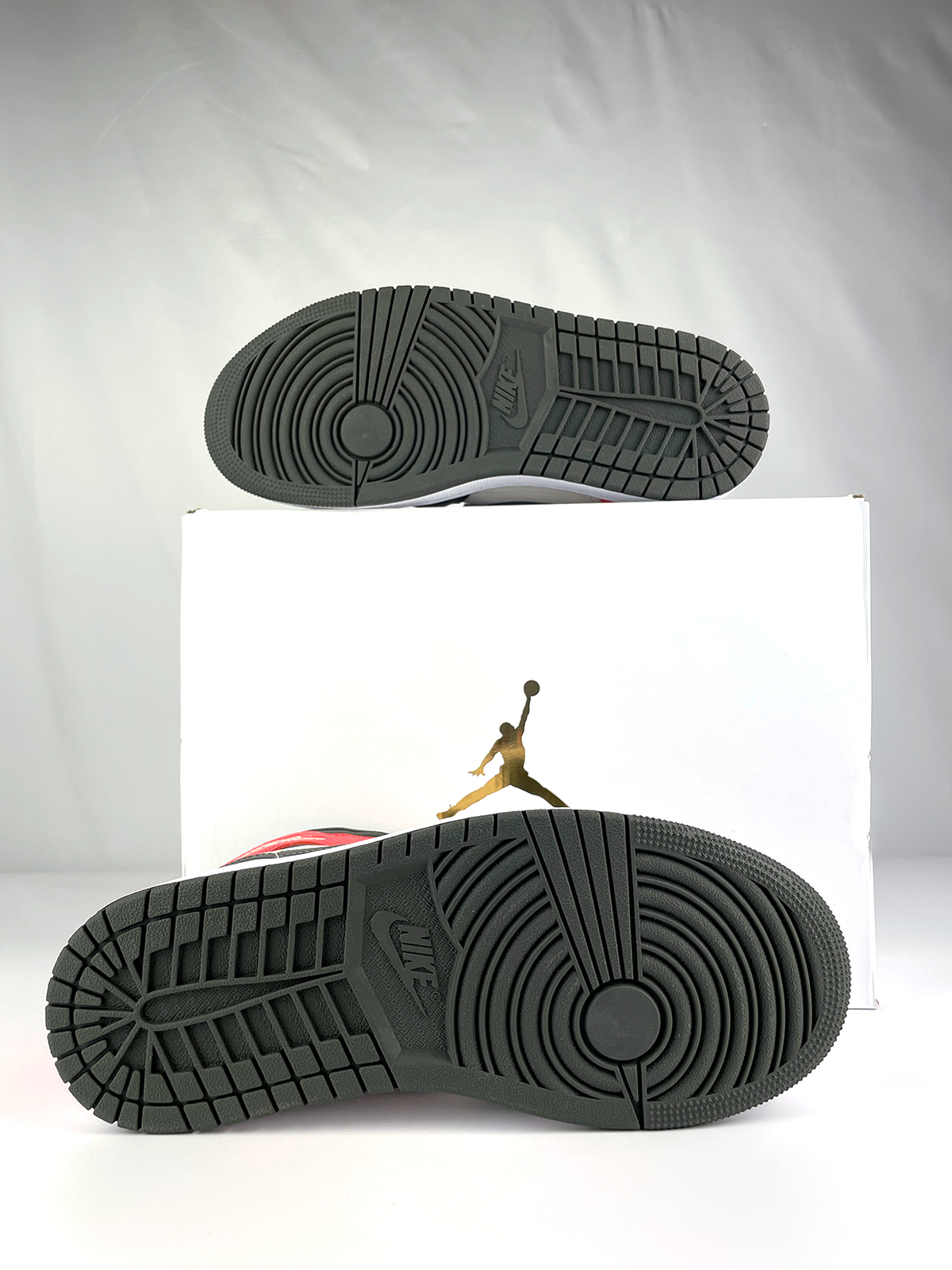 Jordan 1 Mid Light Orewood Brown