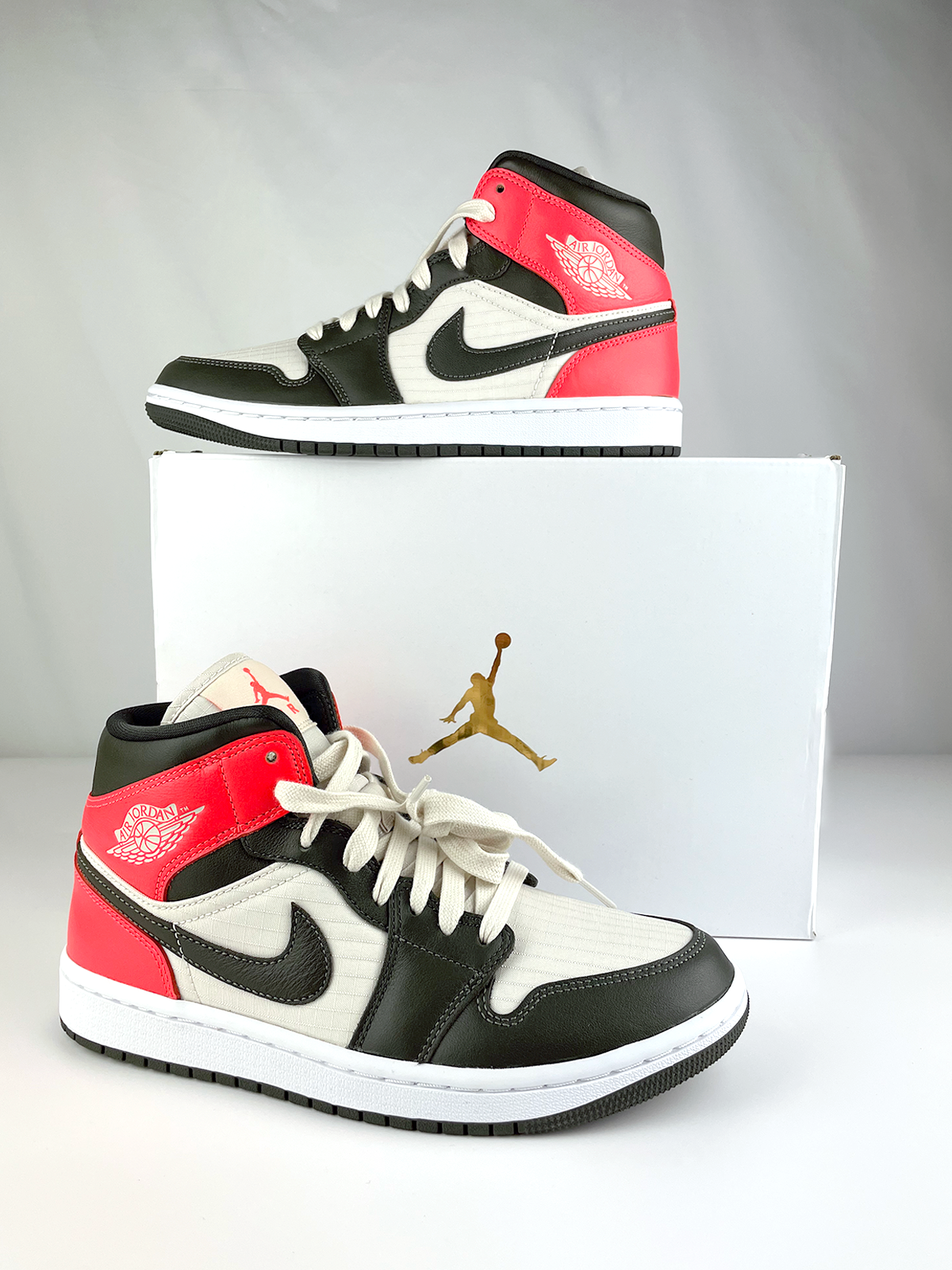 Jordan 1 Mid Light Orewood Brown