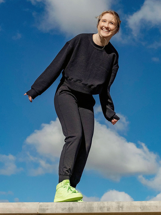 The Lindsay Black Crop Crewneck