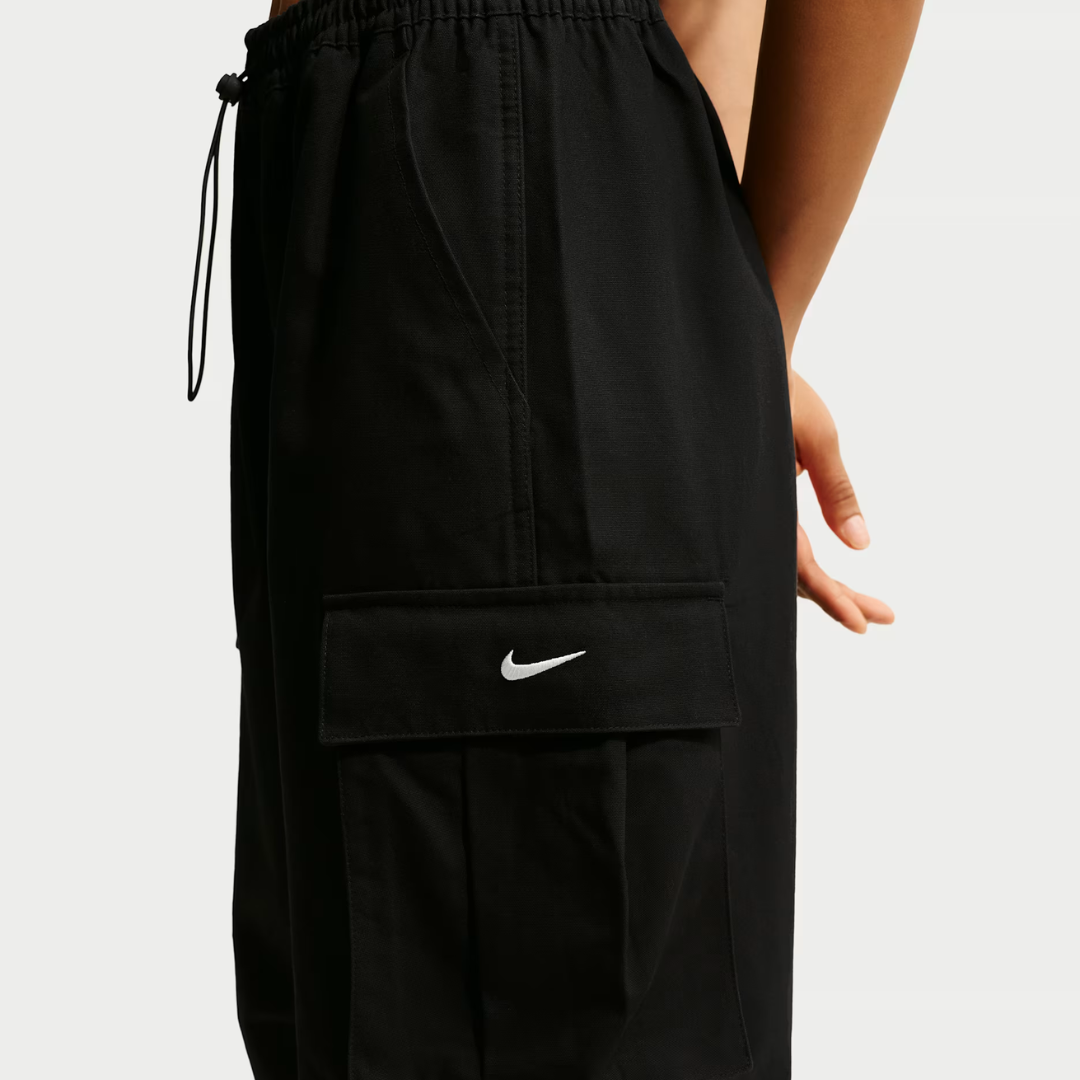 Nike NSW Oversized Woven Cargo Pants: Black