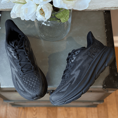 Hoka One One Clifton 9 Triple Black Women's