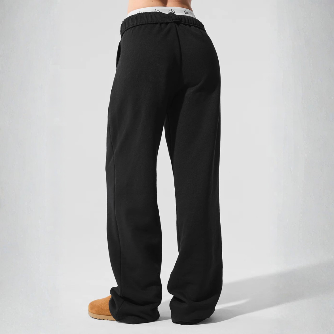 alo - Accolade Straight Leg Sweatpant: Black