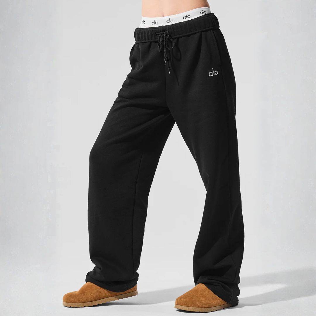 alo - Accolade Straight Leg Sweatpant: Black
