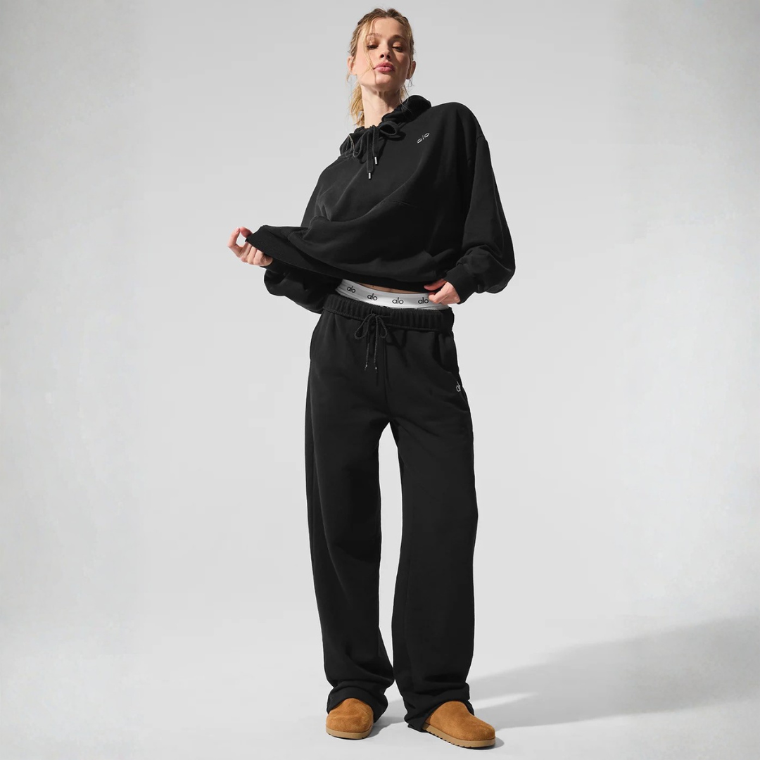 alo - Accolade Straight Leg Sweatpant: Black