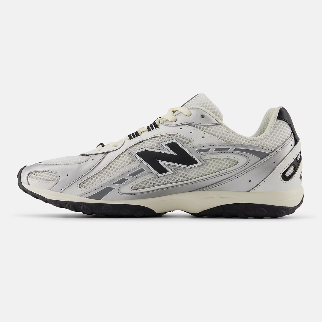 New Balance 204L Silver Metallic Black