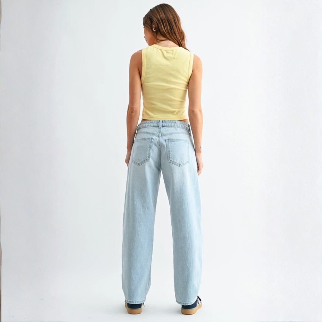 Izzy Relaxed Straight Barrel Jean