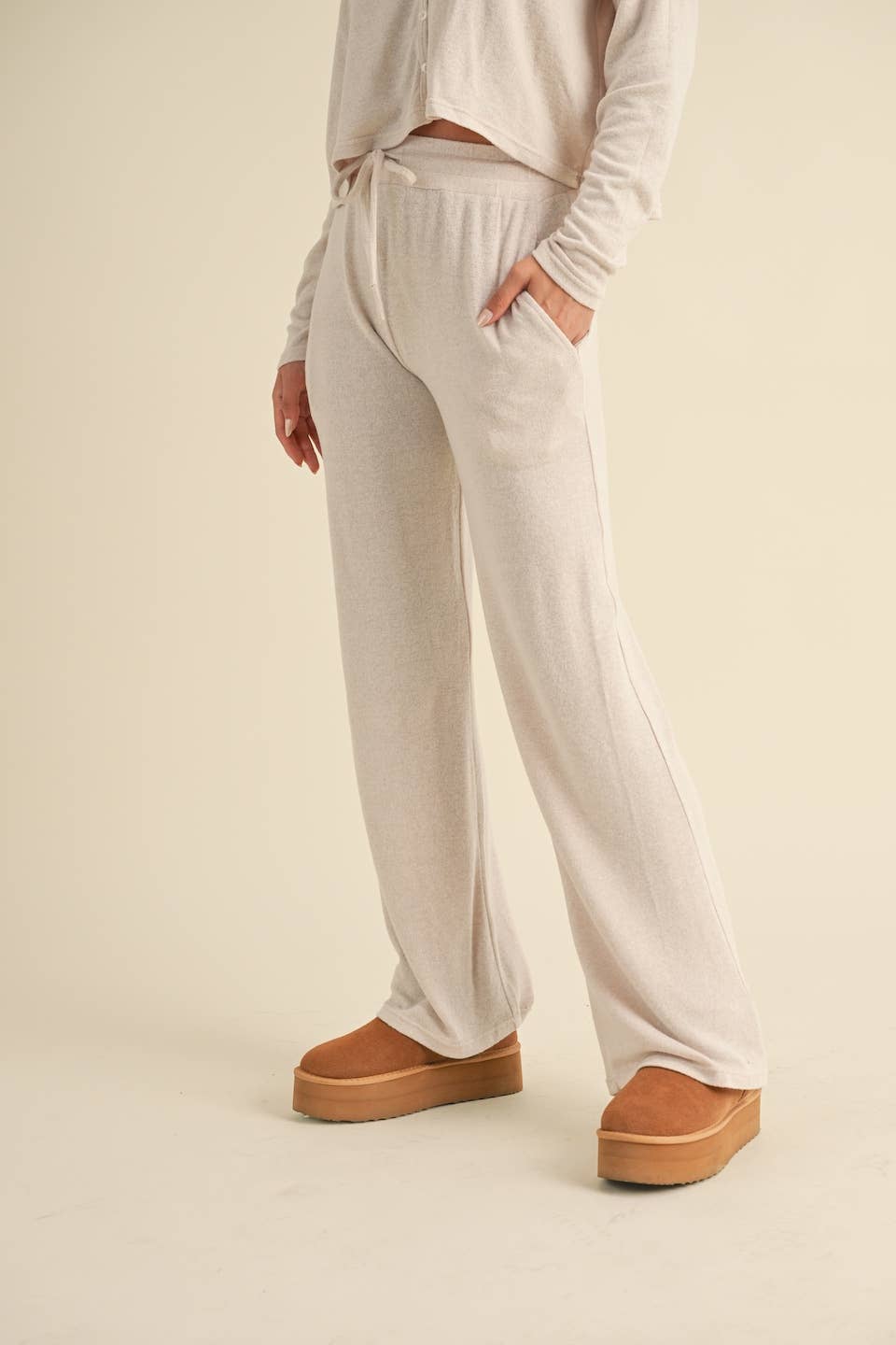 Kelly Wide Leg Pants: Beige