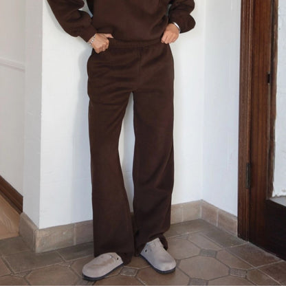 The Off Duty Sweatpant: Godiva