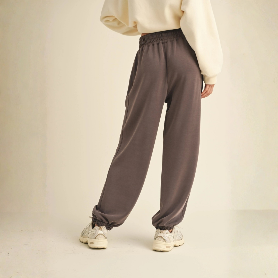 Zada Super Soft Jogger Pants: Chocolate