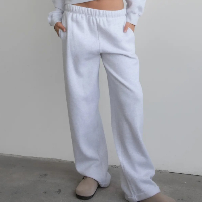 The Off Duty Sweatpant: Heather Grey