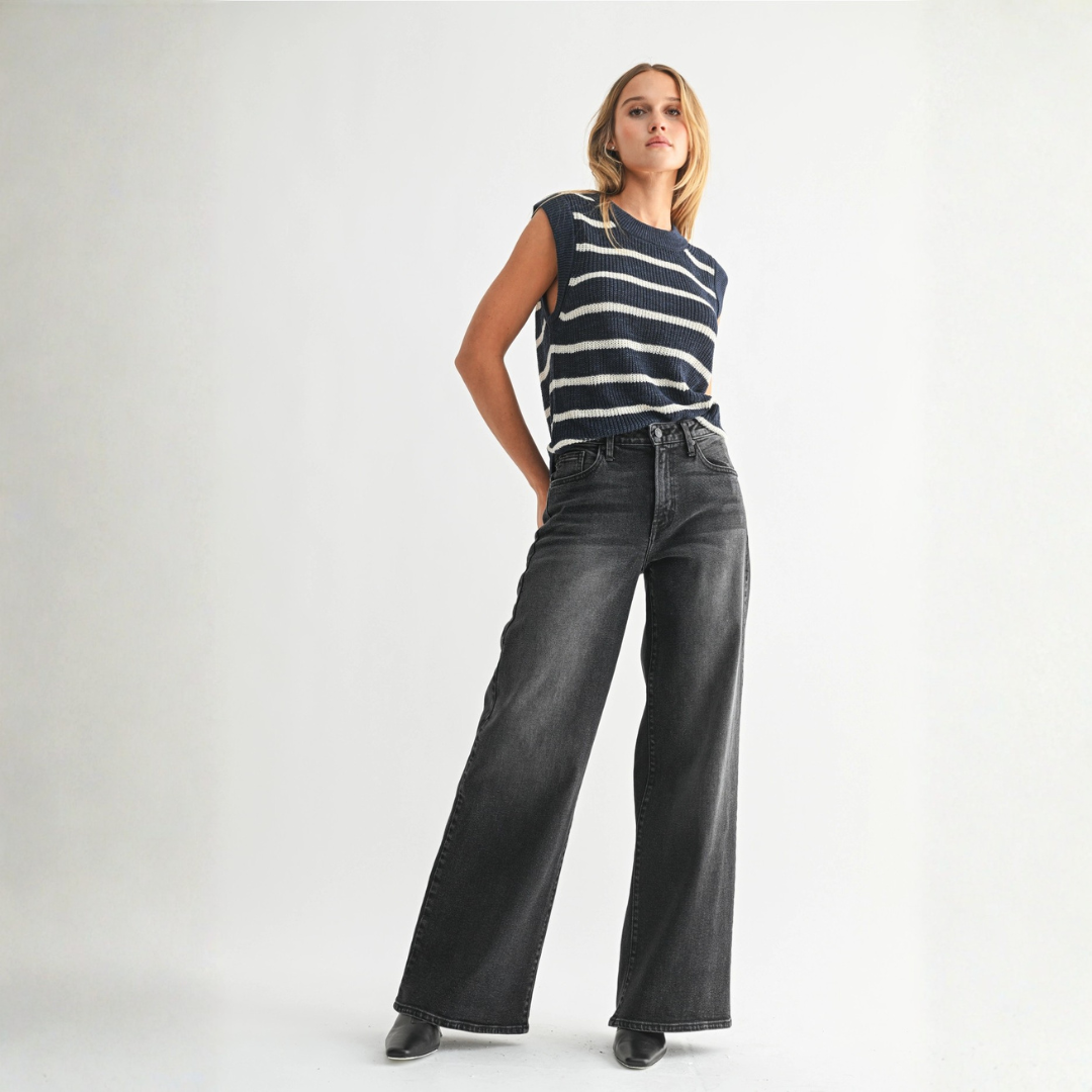 Relaxed Ultra Wide Leg Washed Black