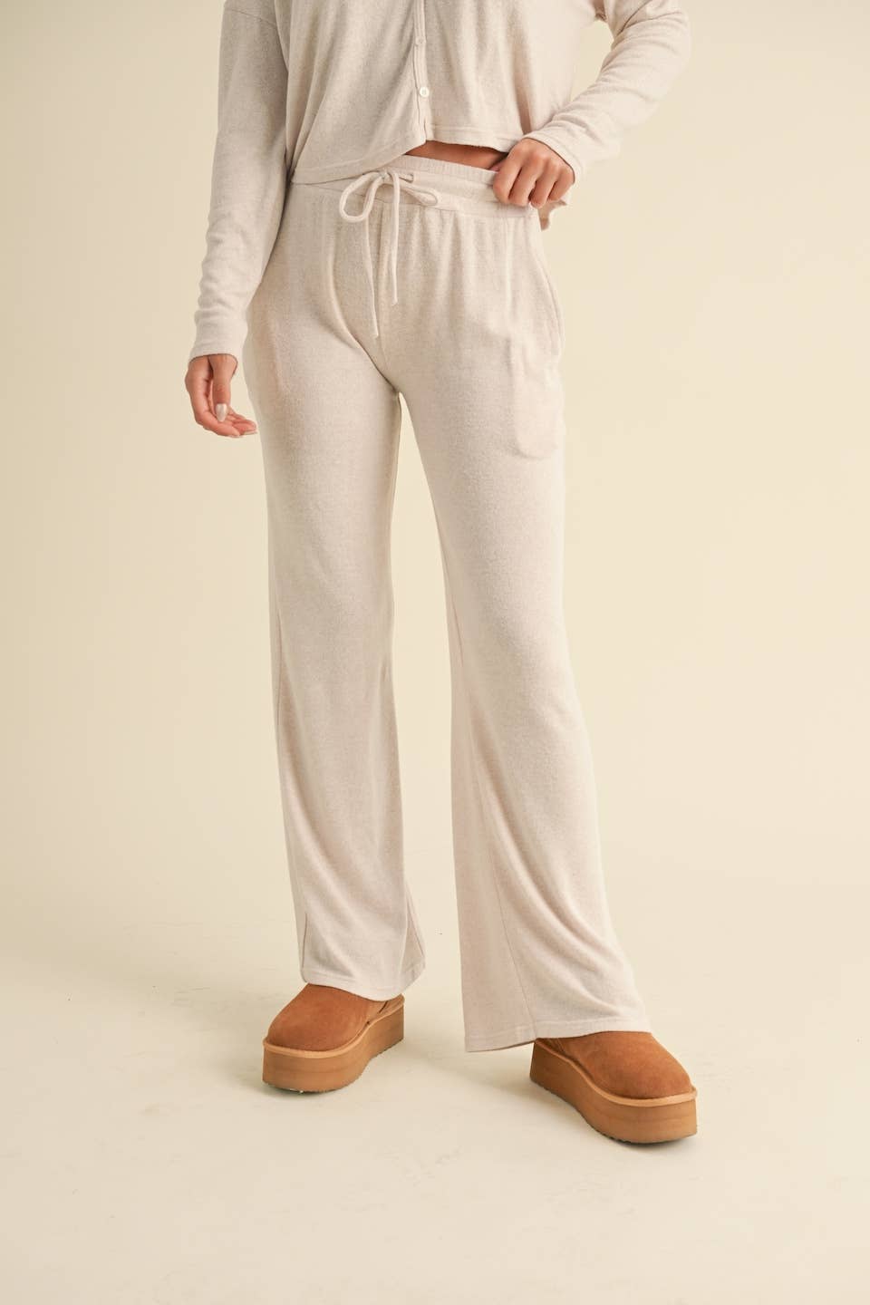 Kelly Wide Leg Pants: Beige