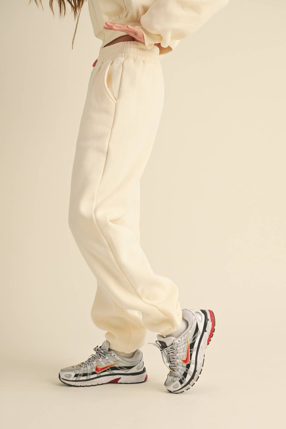 Laura Cozy Fleece Joggers: Cream