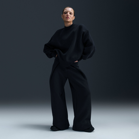 Nike Tech Fleece Crew: Black