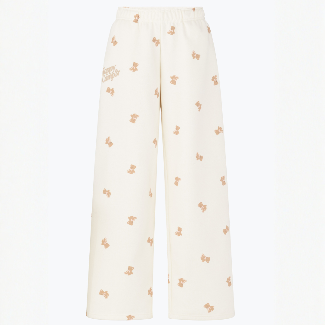 Happy Camp3r – Camps3y Dreams Sweats: Cream