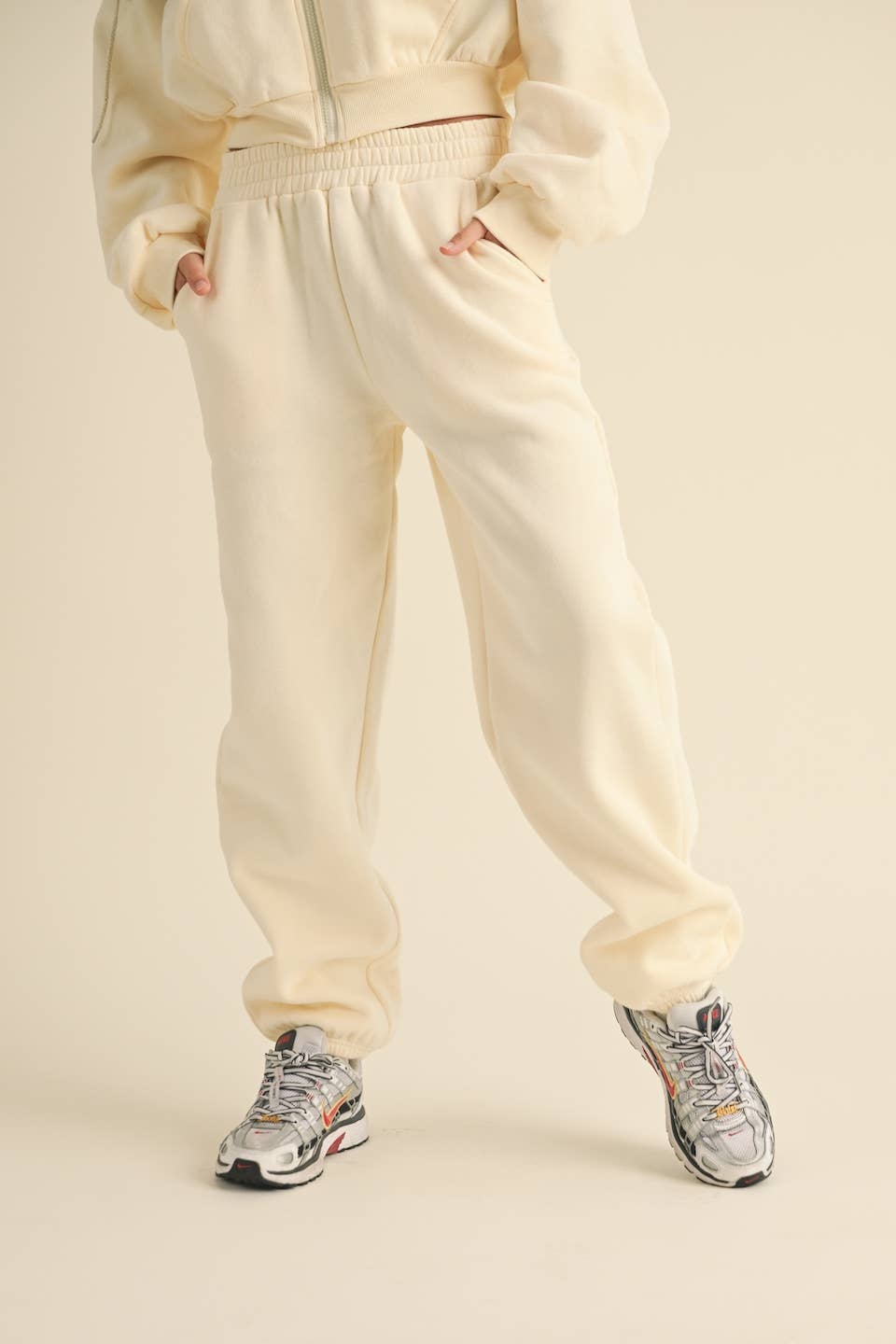 Laura Cozy Fleece Joggers: Cream