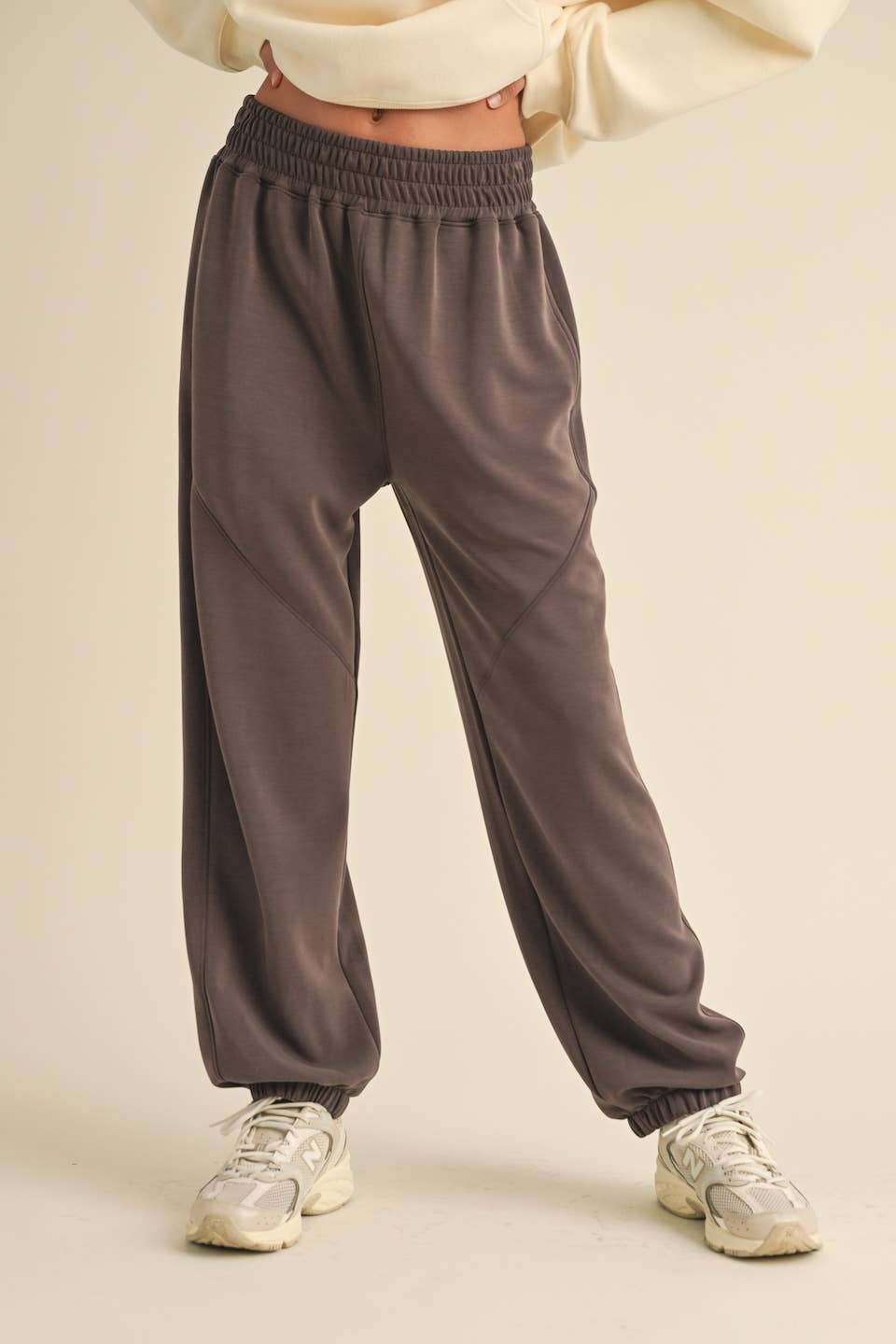 Zada Super Soft Jogger Pants: Chocolate