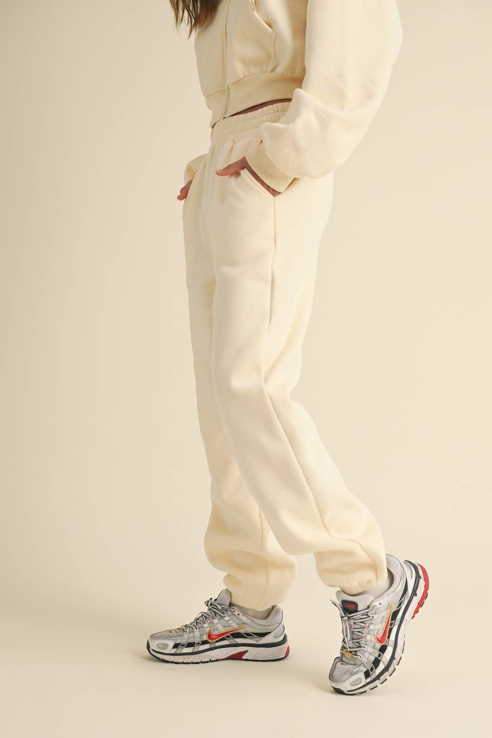 Laura Cozy Fleece Joggers: Cream