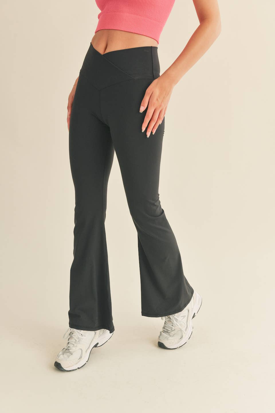 Layla Crossover Yoga Pant: Black